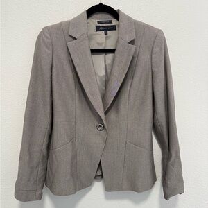 Anne Klein Gray Blazer with Notched Lapel and Tailored Fit Size 4